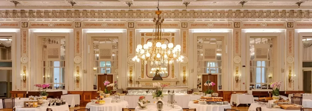 Restaurant gastronomique de luxe de la Villa Serafina